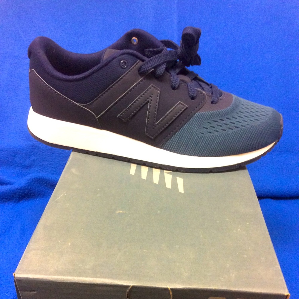 Kids Blue New Balance size 7